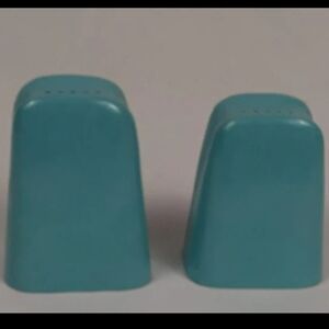 Vintage Royale Dinnerware Turquoise Salt & Pepper Shakers – Branchell